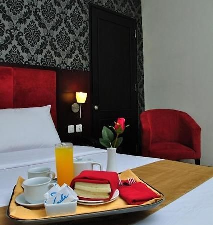 Feodora Airport Hotel Palembang Ruang foto