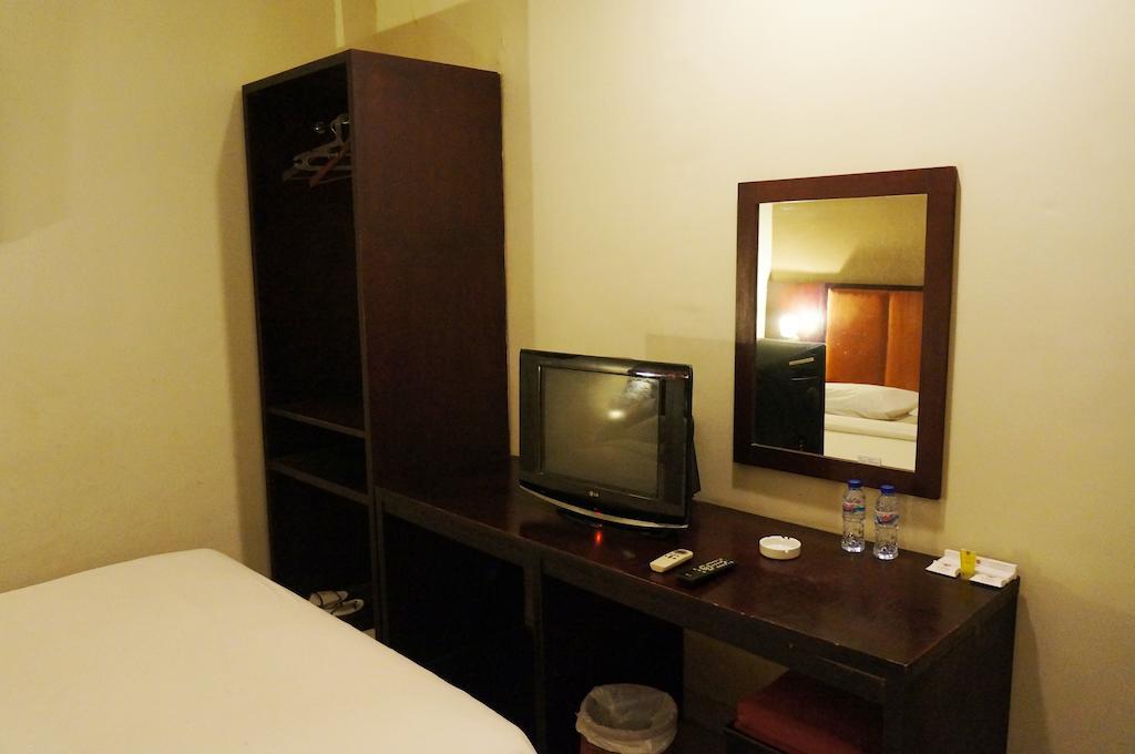 Feodora Airport Hotel Palembang Ruang foto