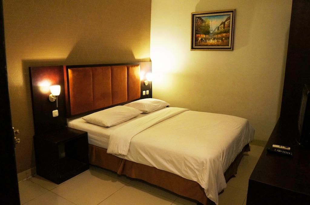 Feodora Airport Hotel Palembang Ruang foto