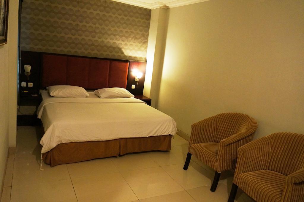 Feodora Airport Hotel Palembang Ruang foto