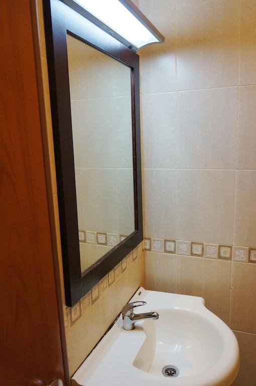 Feodora Airport Hotel Palembang Bagian luar foto